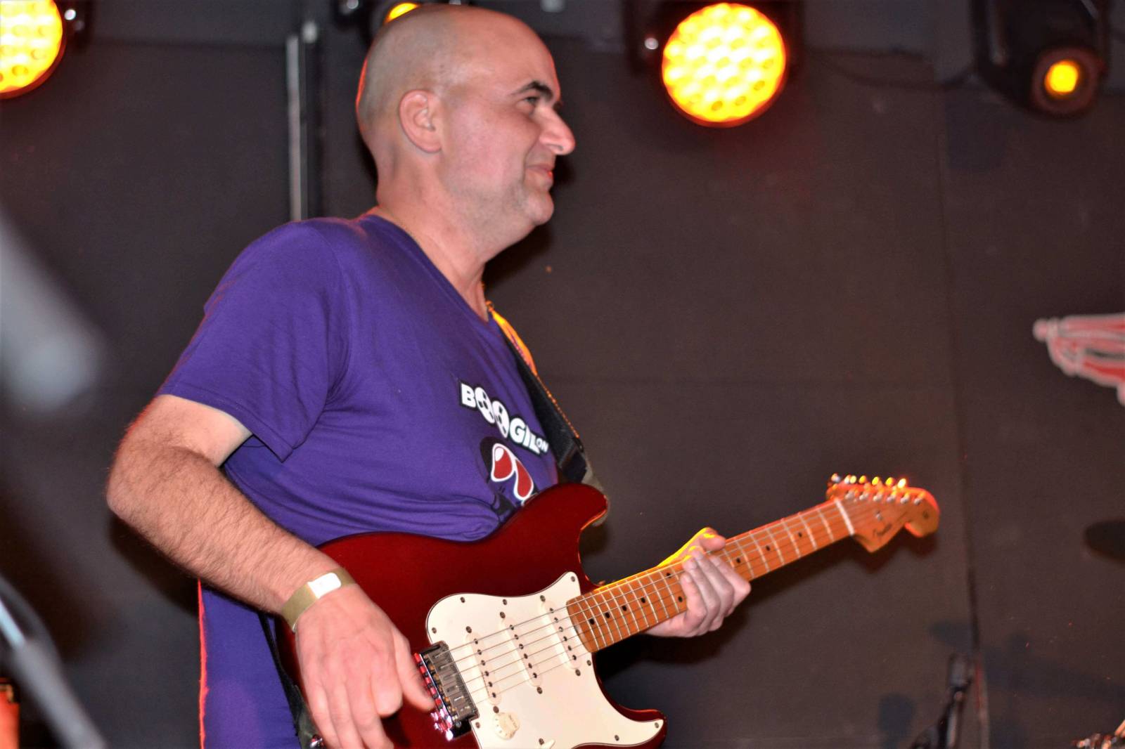 LIVE: Freak Power roztančili pražské Rock Café, za nemocnou vokalistku zaskočila Tereza Černochová