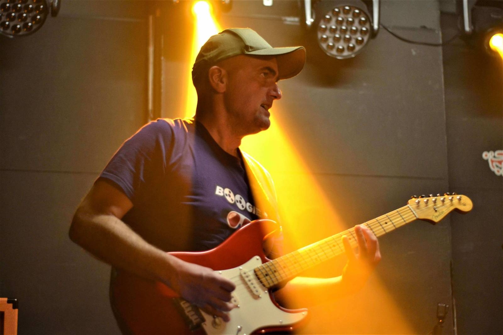 LIVE: Freak Power roztančili pražské Rock Café, za nemocnou vokalistku zaskočila Tereza Černochová