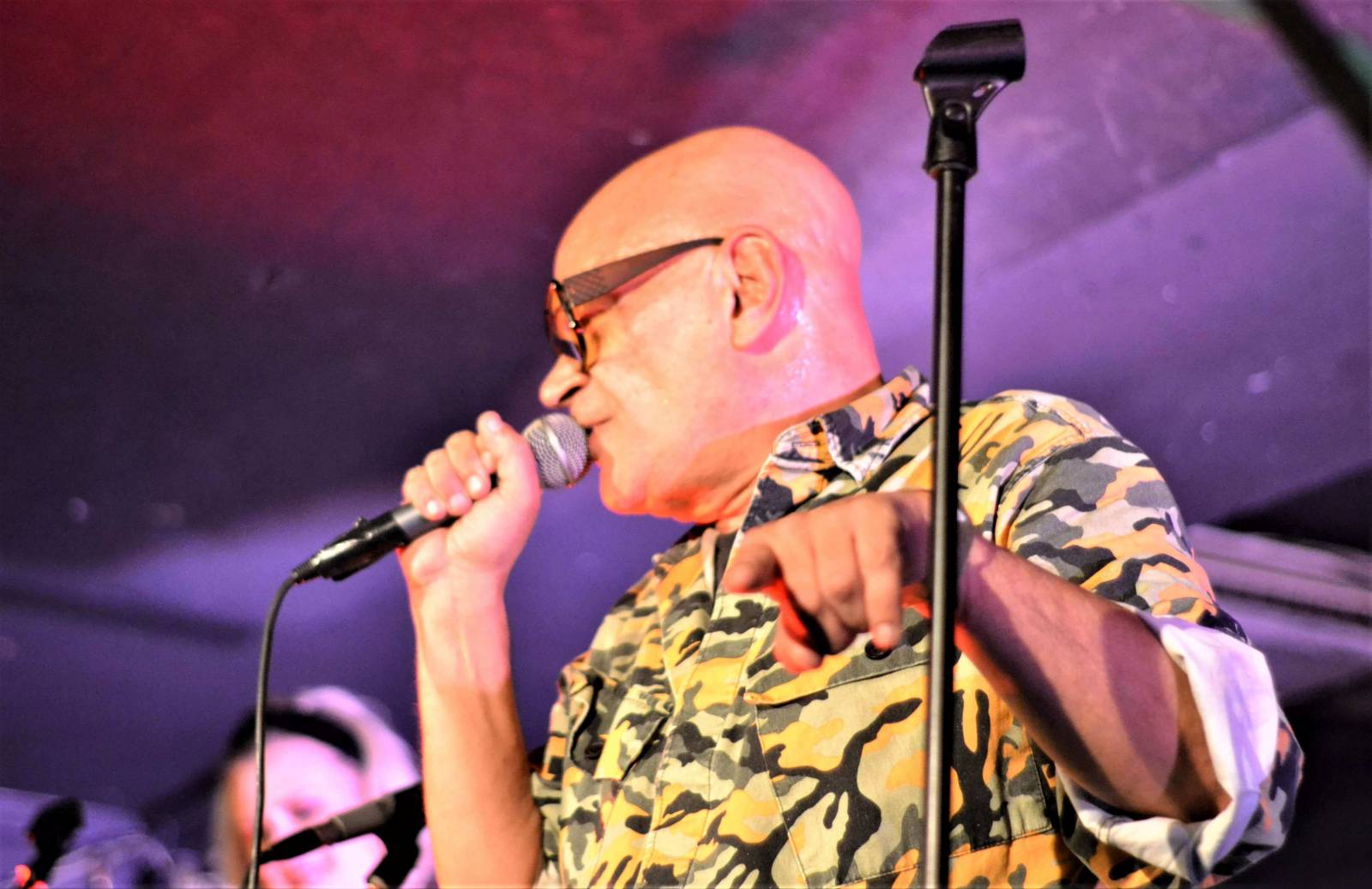 LIVE: Freak Power roztančili pražské Rock Café, za nemocnou vokalistku zaskočila Tereza Černochová