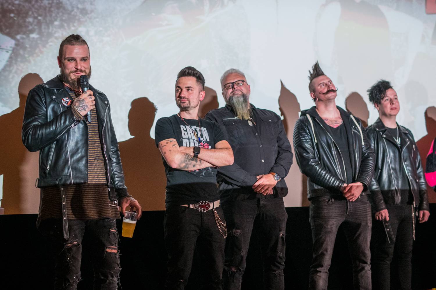 RECENZE: Všechno, co jste chtěli vědět o kapele Rybičky 48. Nový dokument ukazuje (skoro) všechno 