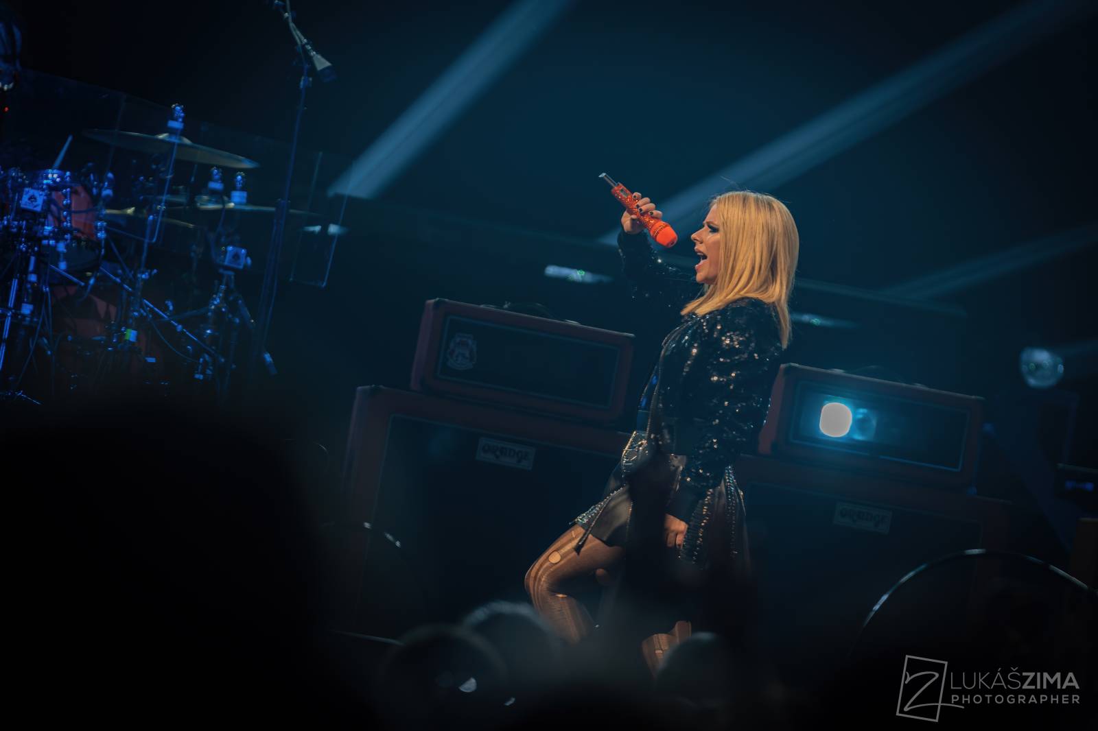 LIVE: Avril Lavigne se v Praze svezla na vlně nostalgie