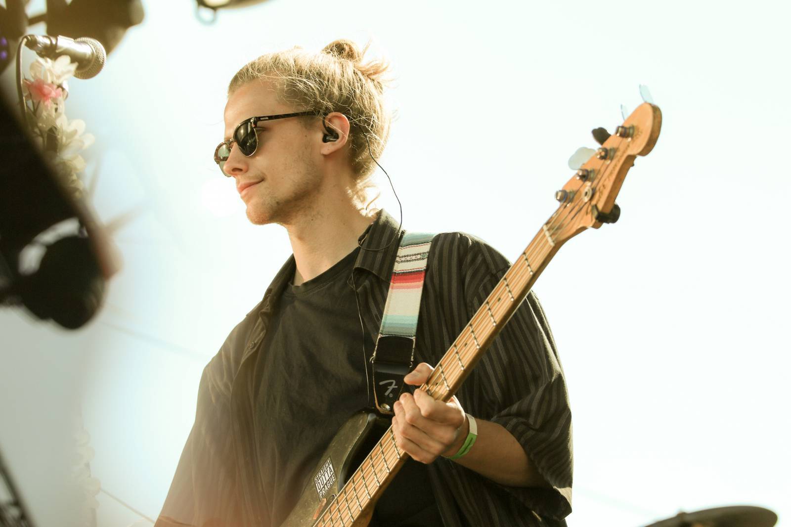 LIVE: Britští Foals představili v Praze naživo desku Life is Yours, zlatá hodinka fungovala víc než projekce