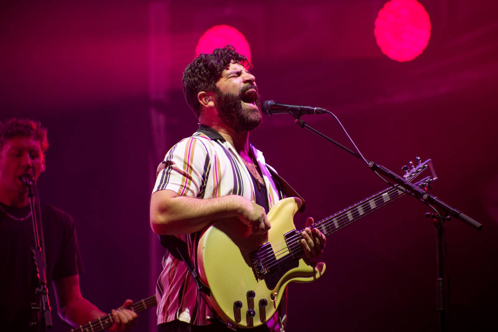 LIVE: Všechno, co se trblieta! Z Yungbluda pryštěla energie na všechny strany, Grape Festival pozval i M83 a Moderat