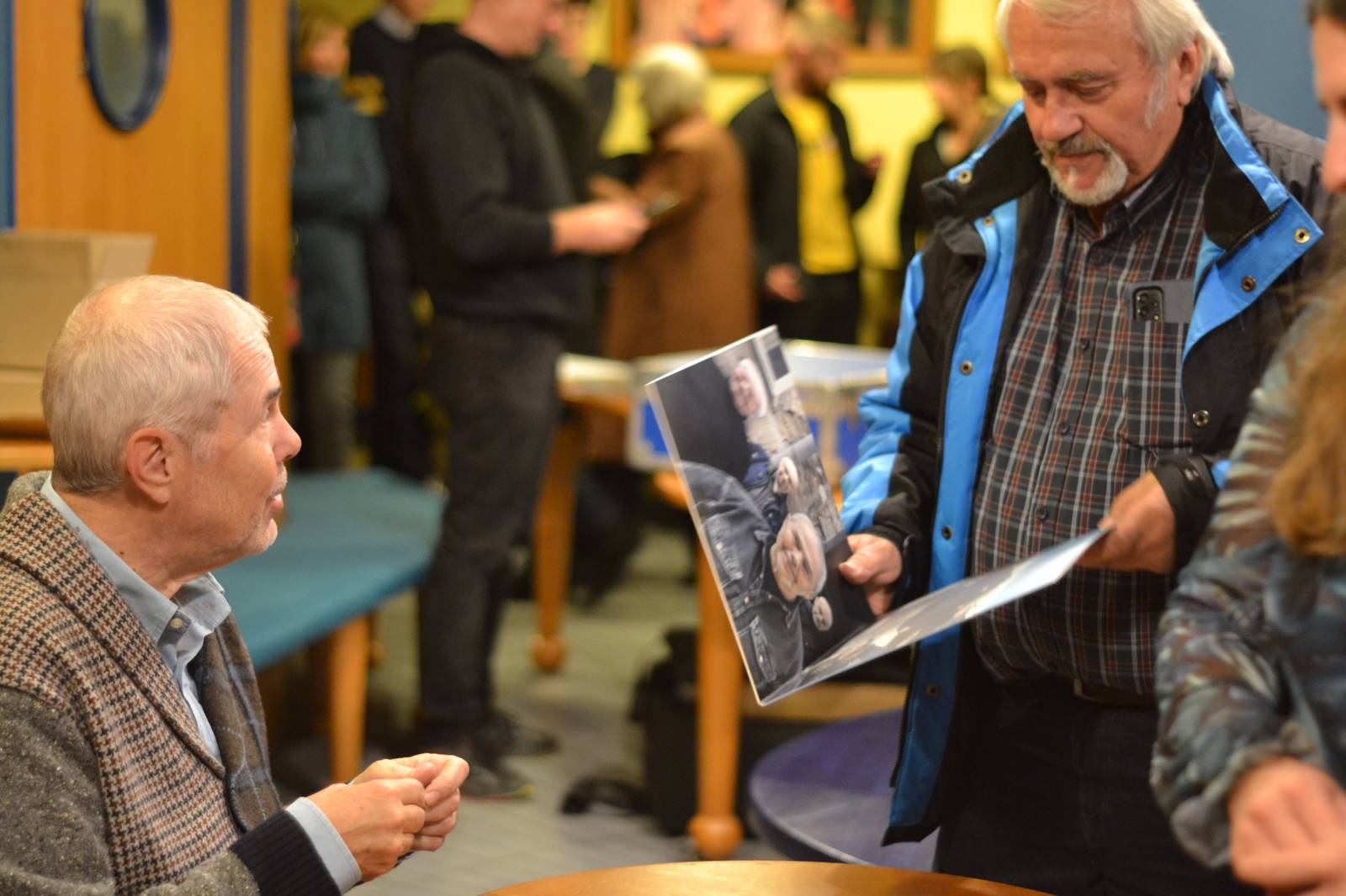 LIVE: Bratři Ebenové přinesli vyprodanému divadlu Gong radost, smích a dobrou náladu