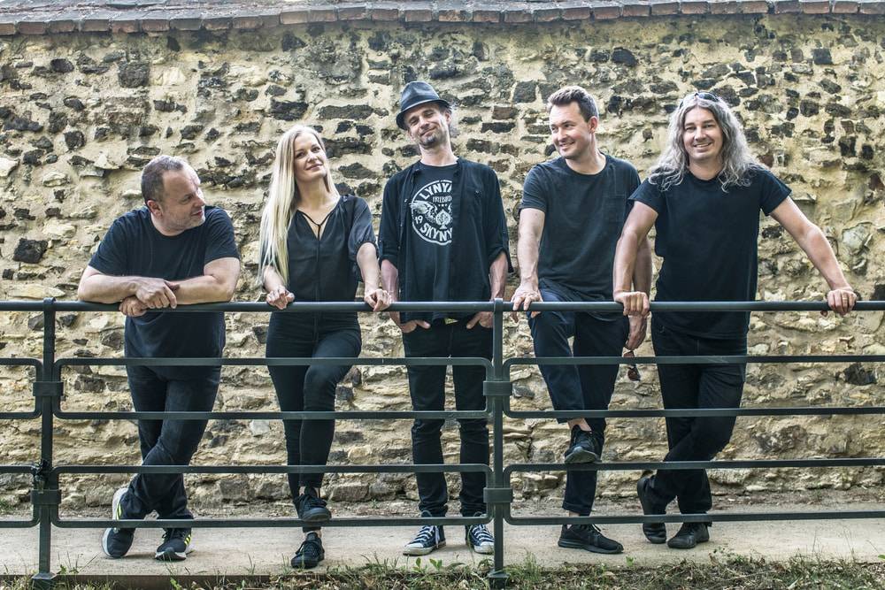 RECENZE: Ondřej Fencl s Hromosvodem nabízí radostné nepřeprodukované muzikantství