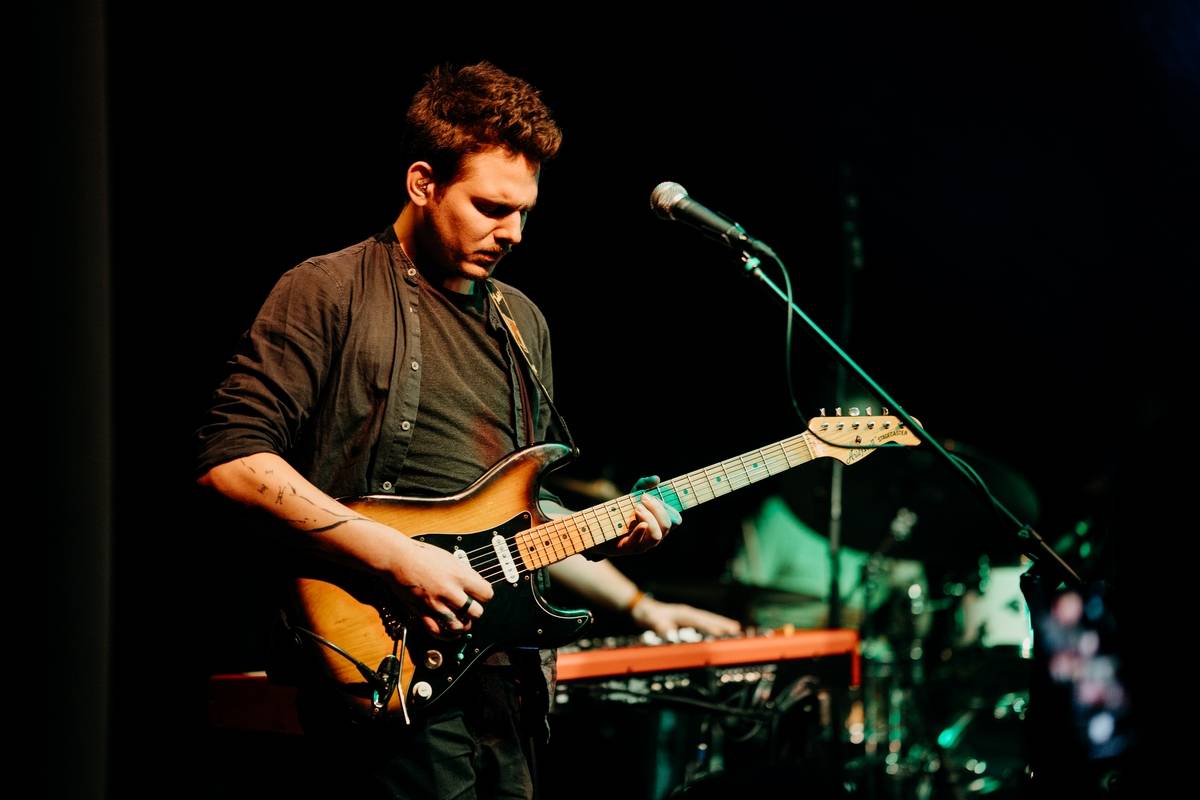 LIVE: Kateřina Marie Tichá s Bandjeez pohladili v Malostranské besedě po duši