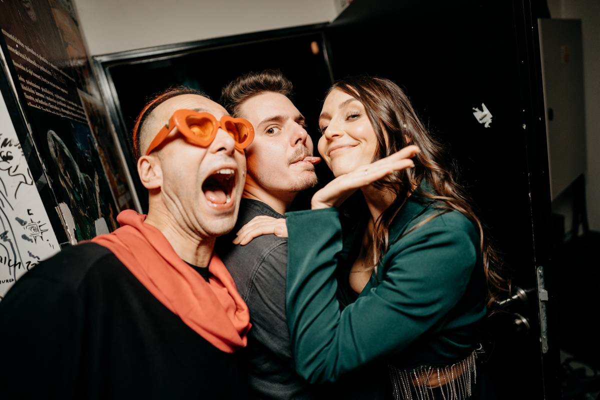 LIVE: Kateřina Marie Tichá s Bandjeez pohladili v Malostranské besedě po duši