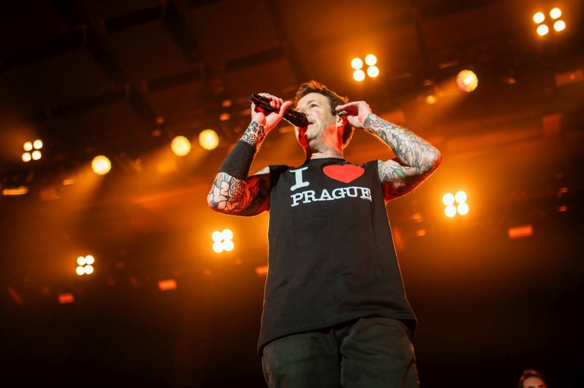LIVE: Simple Plan jako zamlada. Kanadská parta pobláznila Prahu 