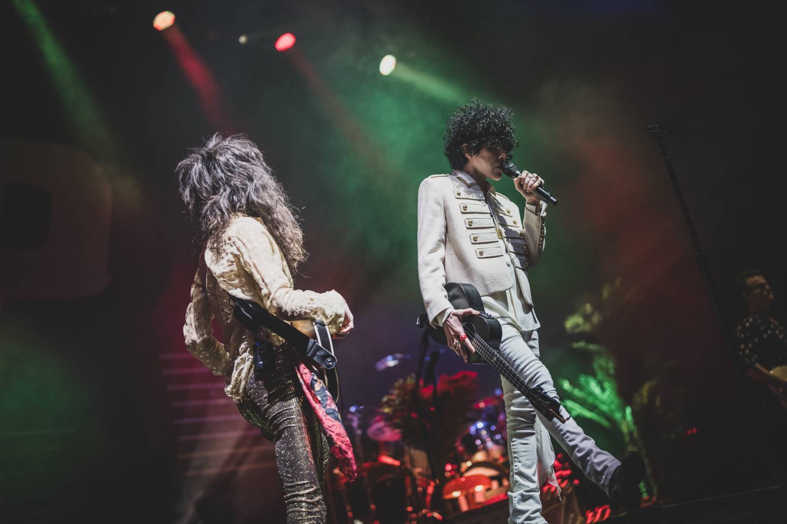 LIVE: Charismatická, uhrančivá, jedinečná. Zpěvačka LP si podmanila pražské publikum v O2 Universu