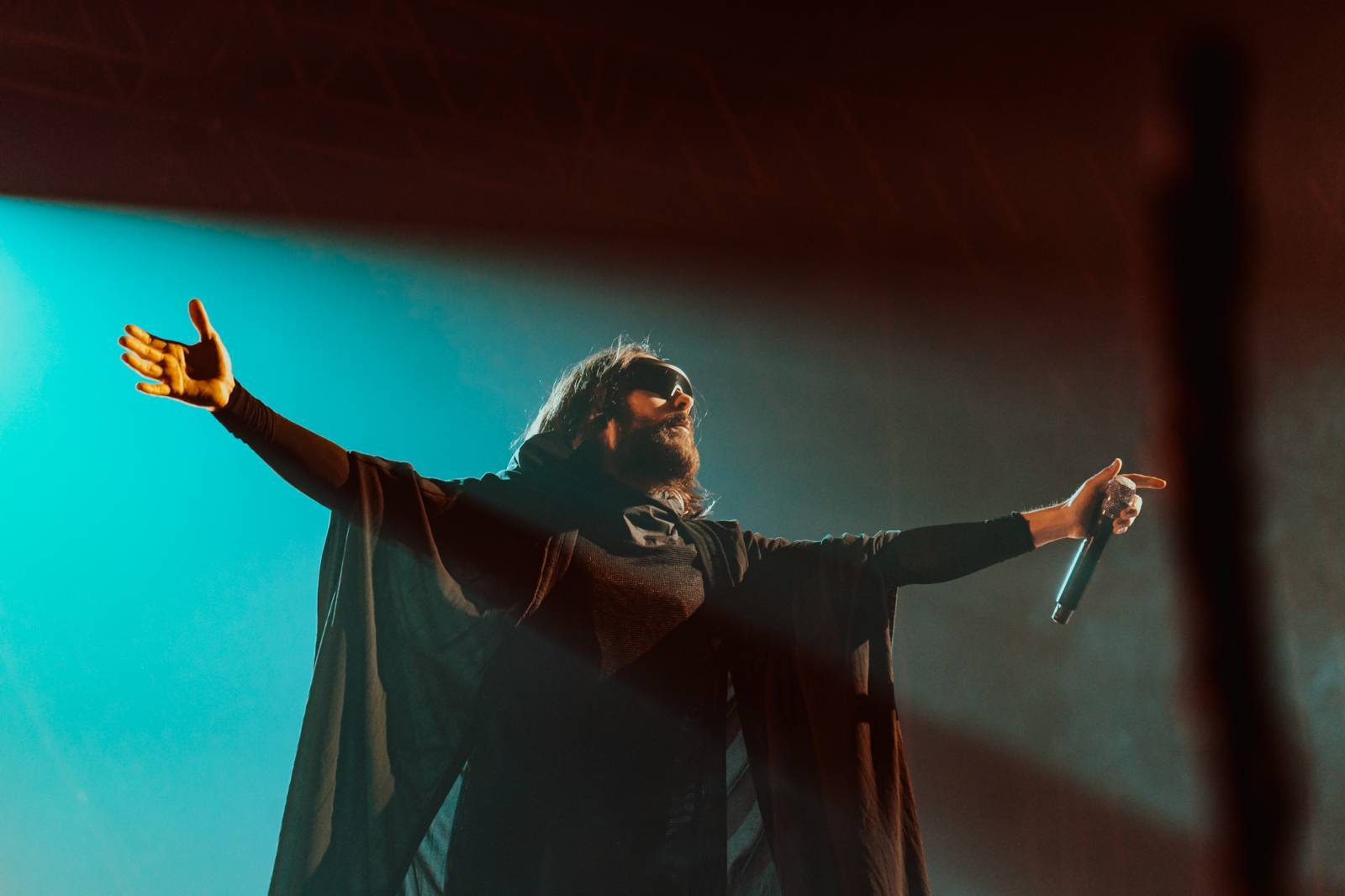 LIVE: 30 Seconds To Mars předvedli v Praze strhující show, Jared Leto překvapil výborným zpěvem
