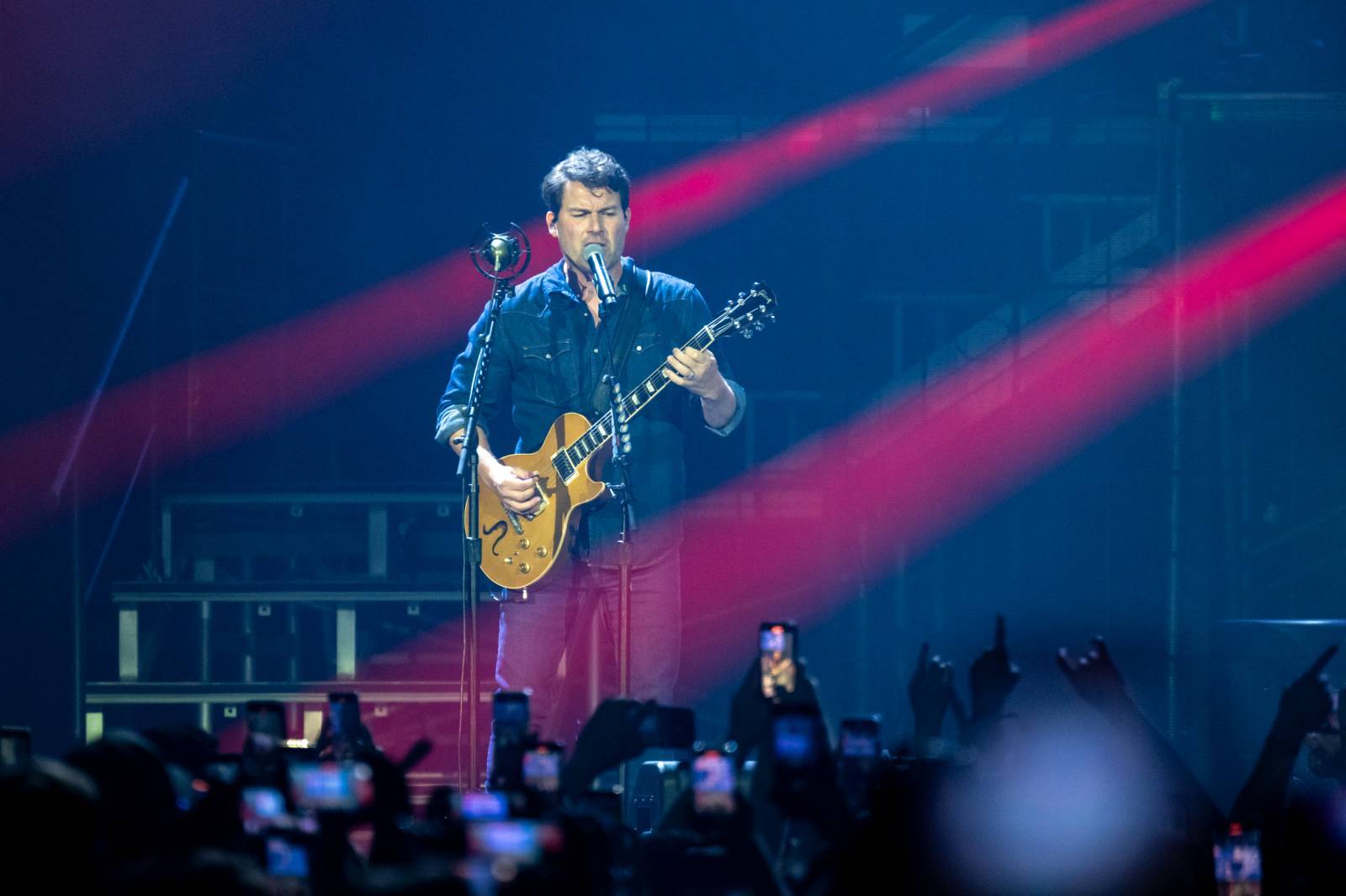 LIVE: Nickelback v Česku vsadili na jistotu, sázeli hit za hitem