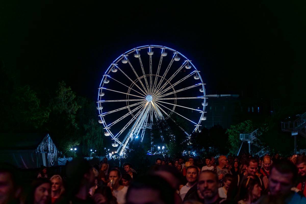 LIVE: Kosheen a Michael Kocáb slavili na Metronome Prague svá výročí, bavili i Lenny a Michael Kiwanuka