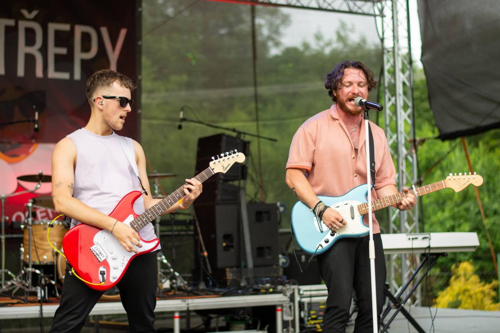 LIVE: Budišovské Letnice rozezpívaly svými hity No Name, Buty i Žlutý pes