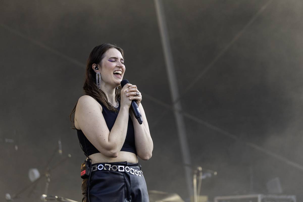 LIVE: Metronome Prague skončil. Raye učarovala publiku svým rozsahem, Ghetts ho přenesl do londýnského ghetta