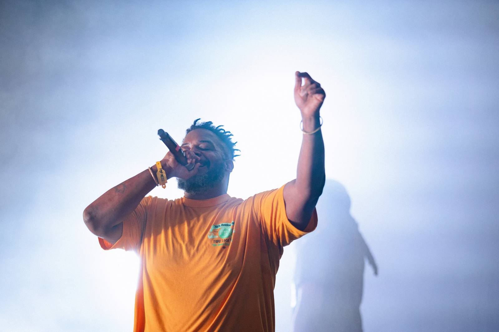 LIVE: Svůdní Warhaus a živelná Charlotte Adigéry. Poslední den Pop Messe měl rozhodně co nabídnout