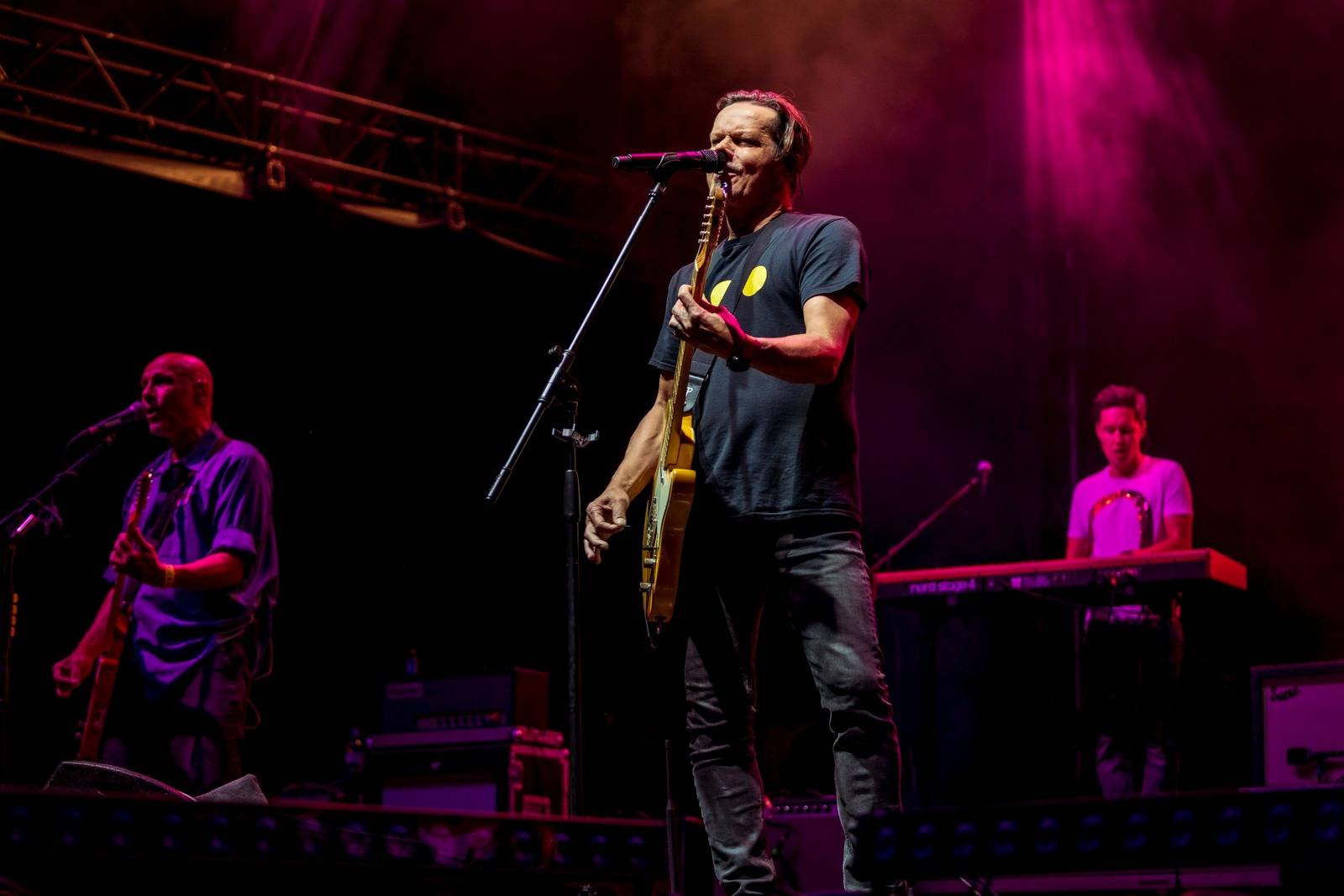 LIVE: Hrady CZ se přesunuly na Bouzov. Robert Kodym vhodil do publika kytaru, Marcell si střihl cover hitu Vladimíra Mišíka