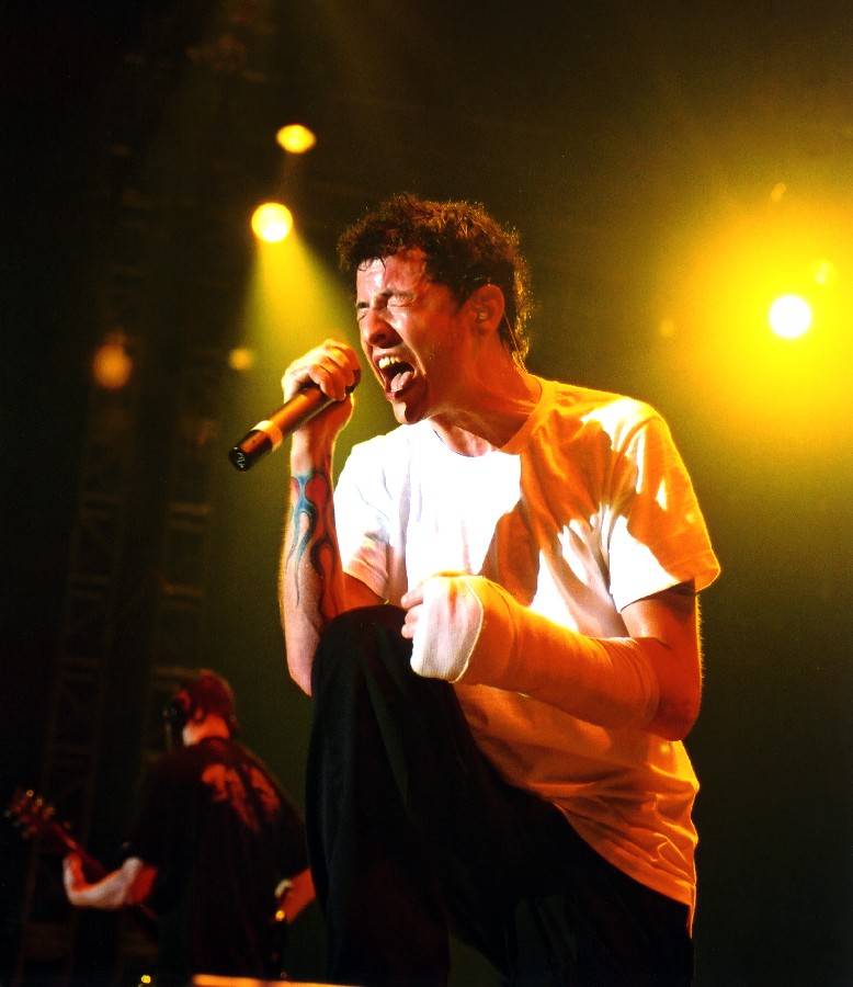 RETRO 2000 | Linkin Park poprvé v Česku. Vyprodané hale dokázali, že jejich úspěch není náhoda