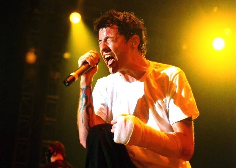 RETRO 2000 | Linkin Park poprvé v Česku. Vyprodané hale dokázali, že jejich úspěch není náhoda