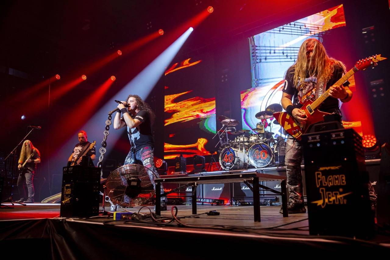 RECENZE: Arakain připomíná živákem z O2 universa velkolepou oslavu ke 40. výročí