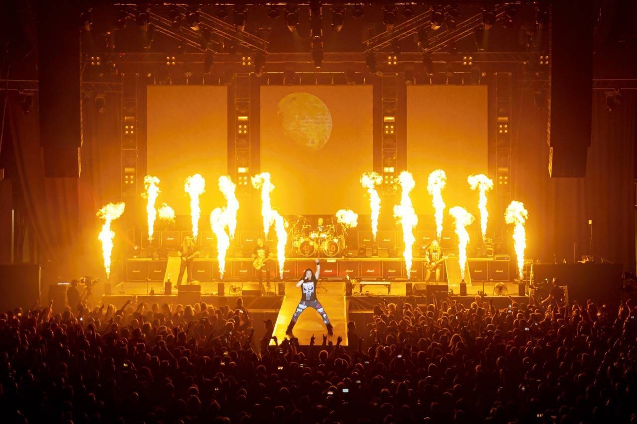 RECENZE: Arakain připomíná živákem z O2 universa velkolepou oslavu ke 40. výročí