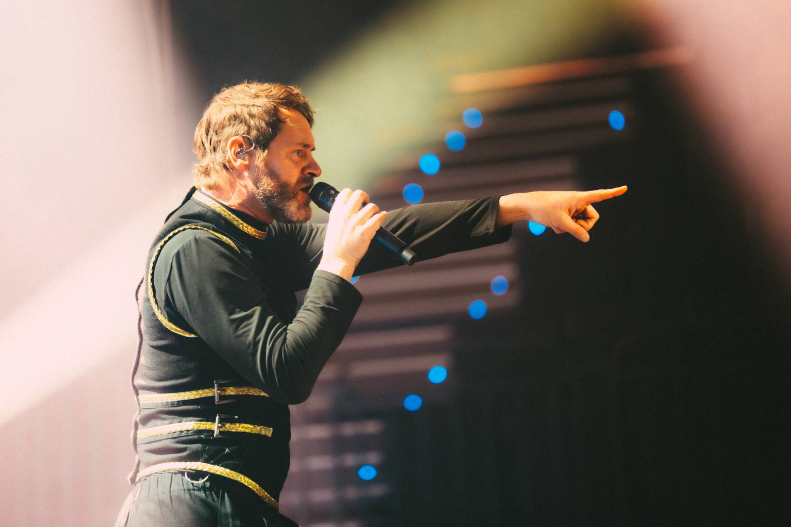 LIVE: Take That v Česku: Vzpomínky na Robbieho, pivo a retro tanečky