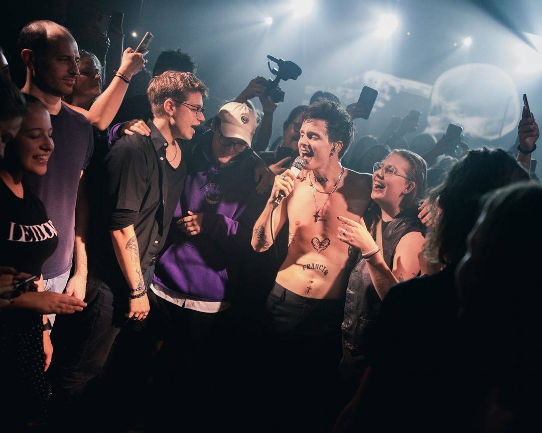 LIVE: Call Me Karizma konečně v Praze a hned ve vyprodaném Futuru