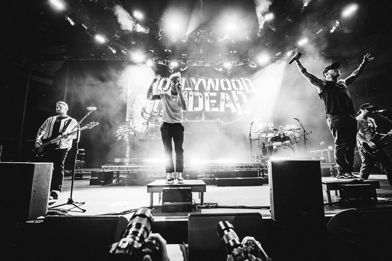 LIVE: Falling in Reverse poprvé v Česku. Ronnie Radke roztavil pražské O2 universum