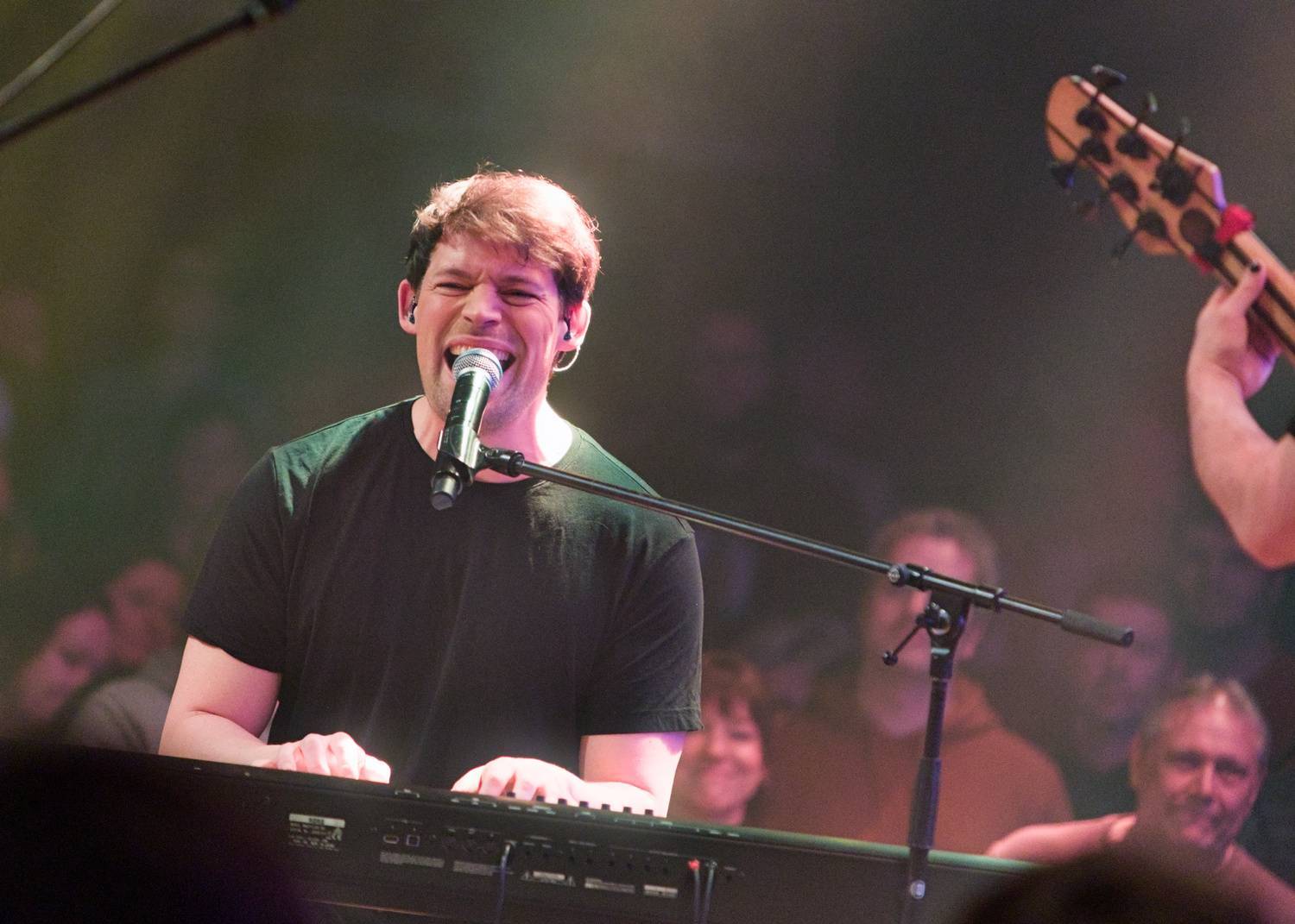 LIVE: Dirty Loops se po roce vrátili do Prahy, ukázali muzikantskou extratřídu