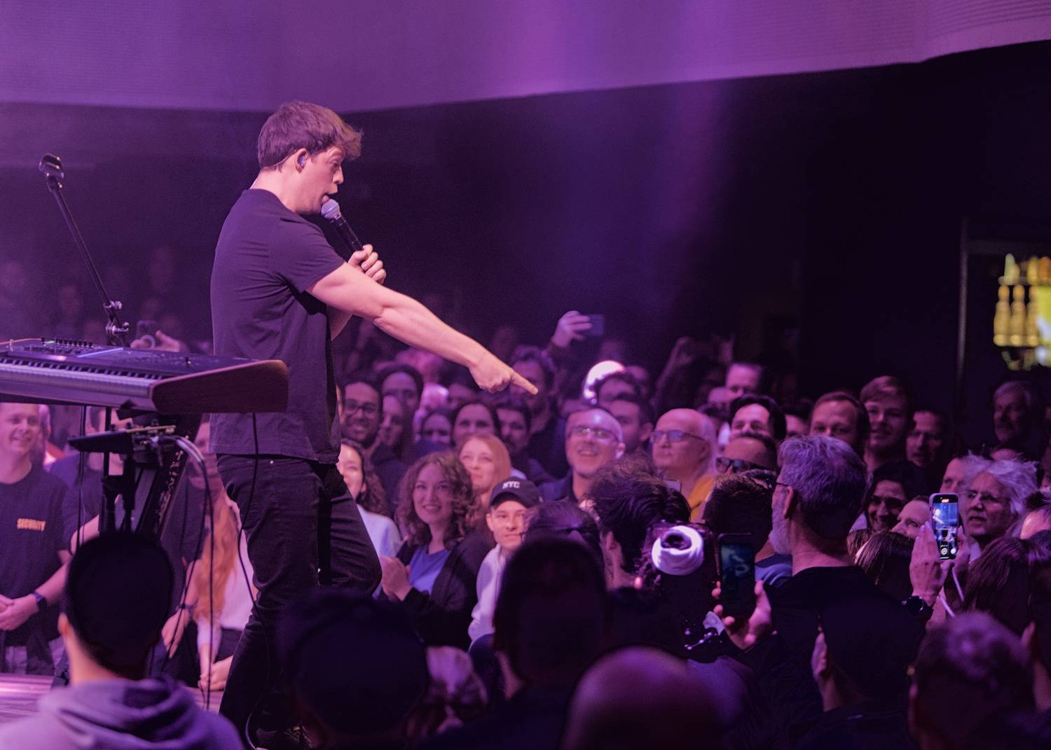 LIVE: Dirty Loops se po roce vrátili do Prahy, ukázali muzikantskou extratřídu