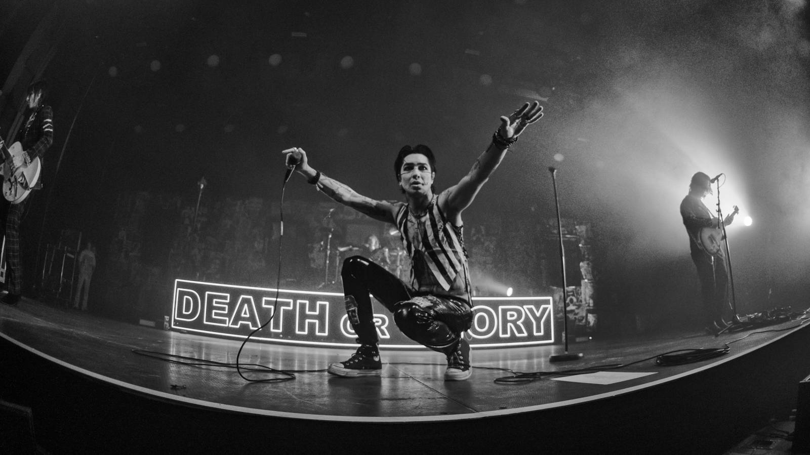 LIVE: Palaye Royale hořeli pro závěrečný koncert evropské šňůry, přišla se na ně podívat i LP