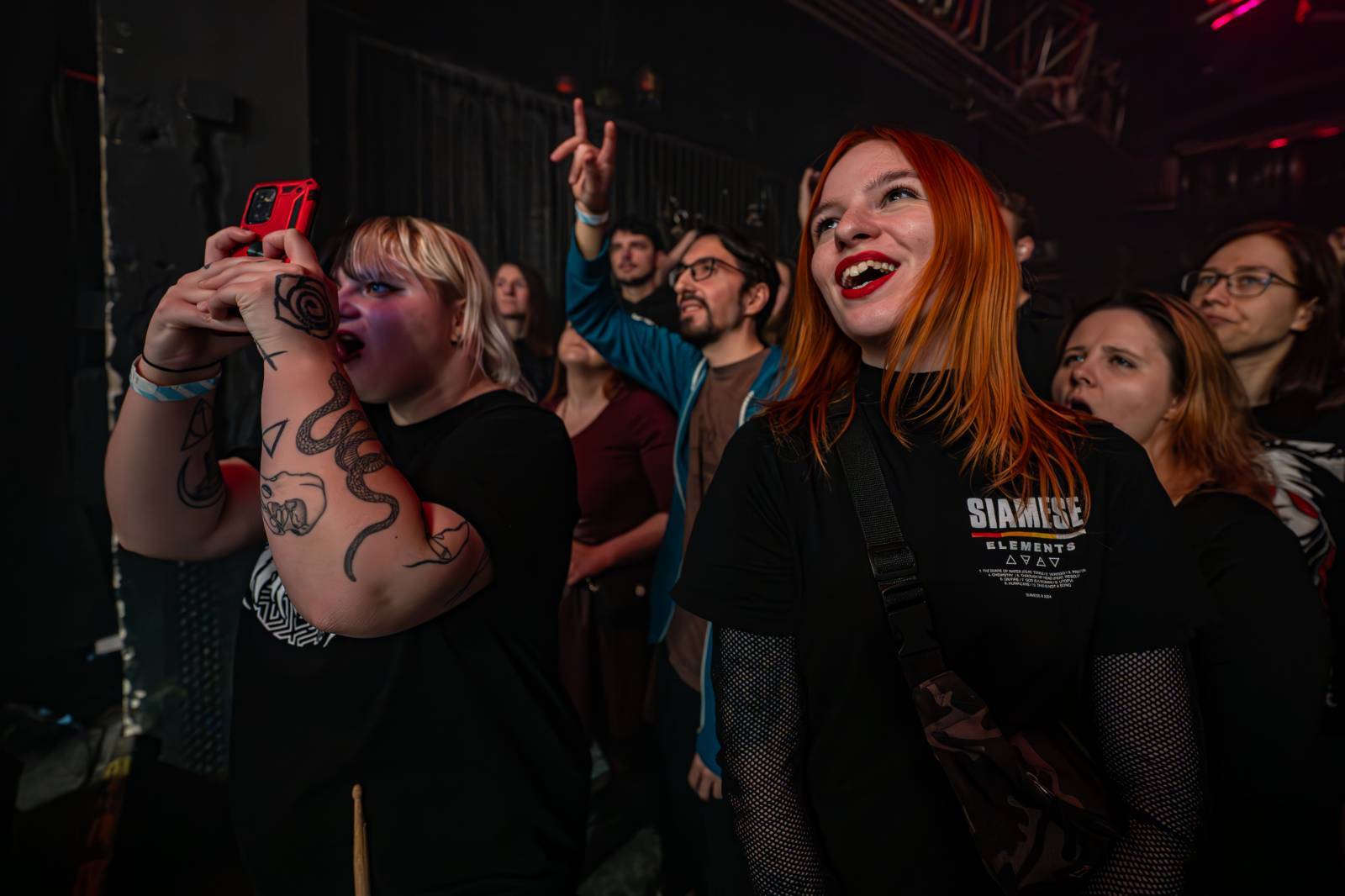 LIVE: Siamese do Bike Jesus přivezli nesnesitelnou lehkost bytí, humor i strach o život