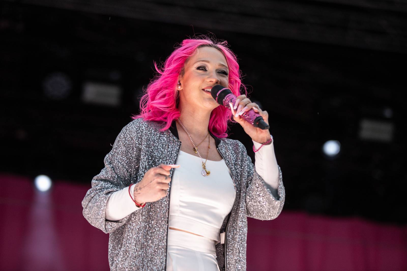 LIVE: Pardubice ožily hudbou. Majáles přivítal Mig 21, Kryštof, Terezu Maškovou i Pokáče