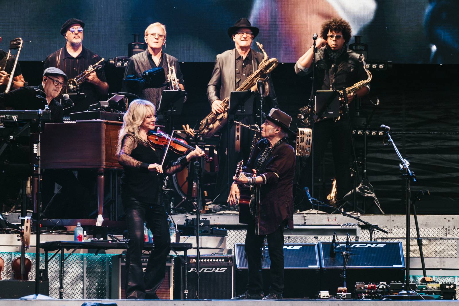 LIVE: Bruce Springsteen mluvil v Praze česky. Předvedl brilantní show plnou energie, kritizoval politiku USA  