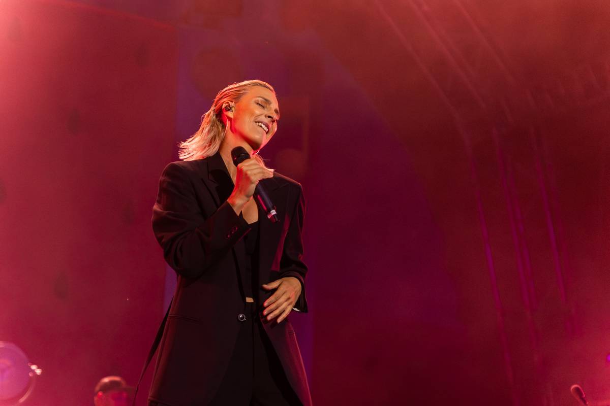 LIVE: Metronome Prague, den třetí. Alanis Morissette dostala sebe i fanoušky do kolen, Rag'n'Bone Man je uhranul hlubokým barytonem