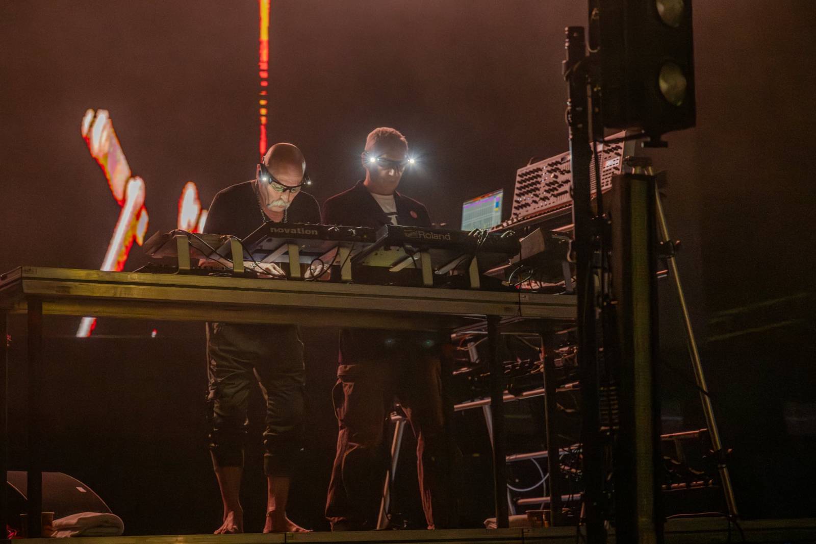 LIVE: Prvnímu dni Pop Messe kralovali elektroničtí Real Lies a Orbital. Exceloval i MC Gey