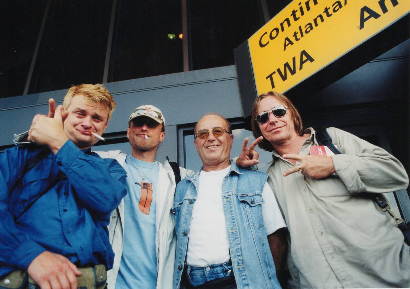 RETRO 2000 | První CS Rockfest v USA. U Chicaga krajanům zahráli Olympic, Pražský výběr, Tublatanka, BSP, Vladimír Mišík i Vlasta Redl