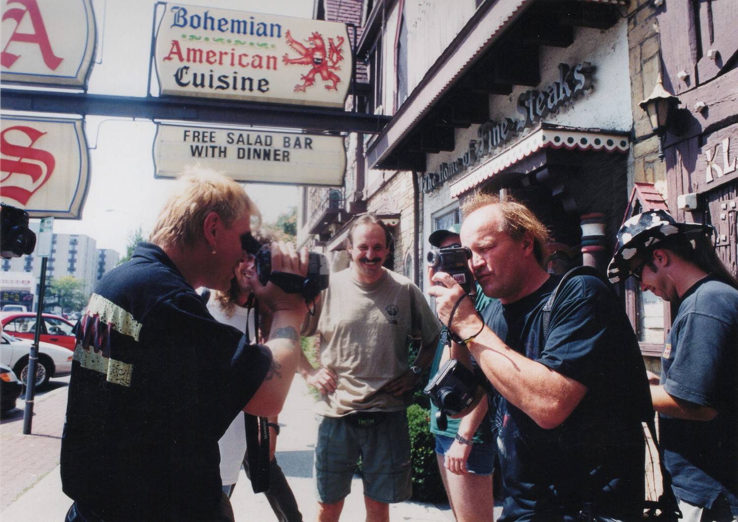 RETRO 2000 | První CS Rockfest v USA. U Chicaga krajanům zahráli Olympic, Pražský výběr, Tublatanka, BSP, Vladimír Mišík i Vlasta Redl