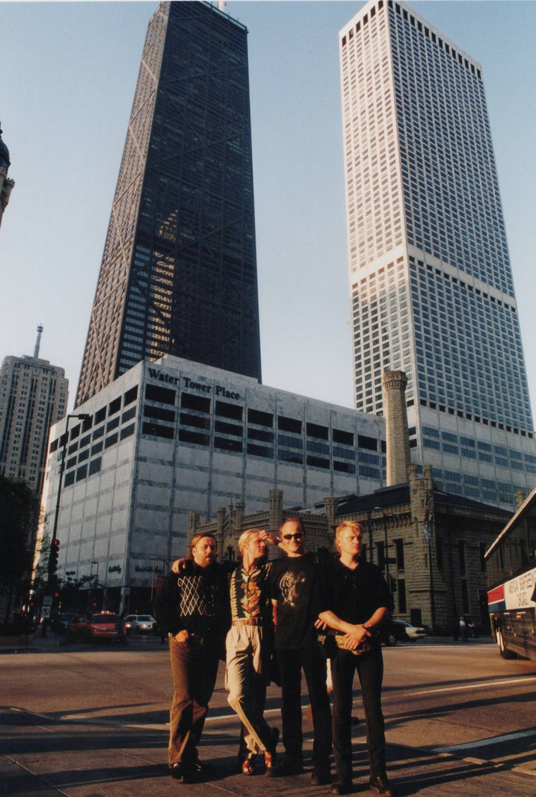 RETRO 2000 | První CS Rockfest v USA. U Chicaga krajanům zahráli Olympic, Pražský výběr, Tublatanka, BSP, Vladimír Mišík i Vlasta Redl