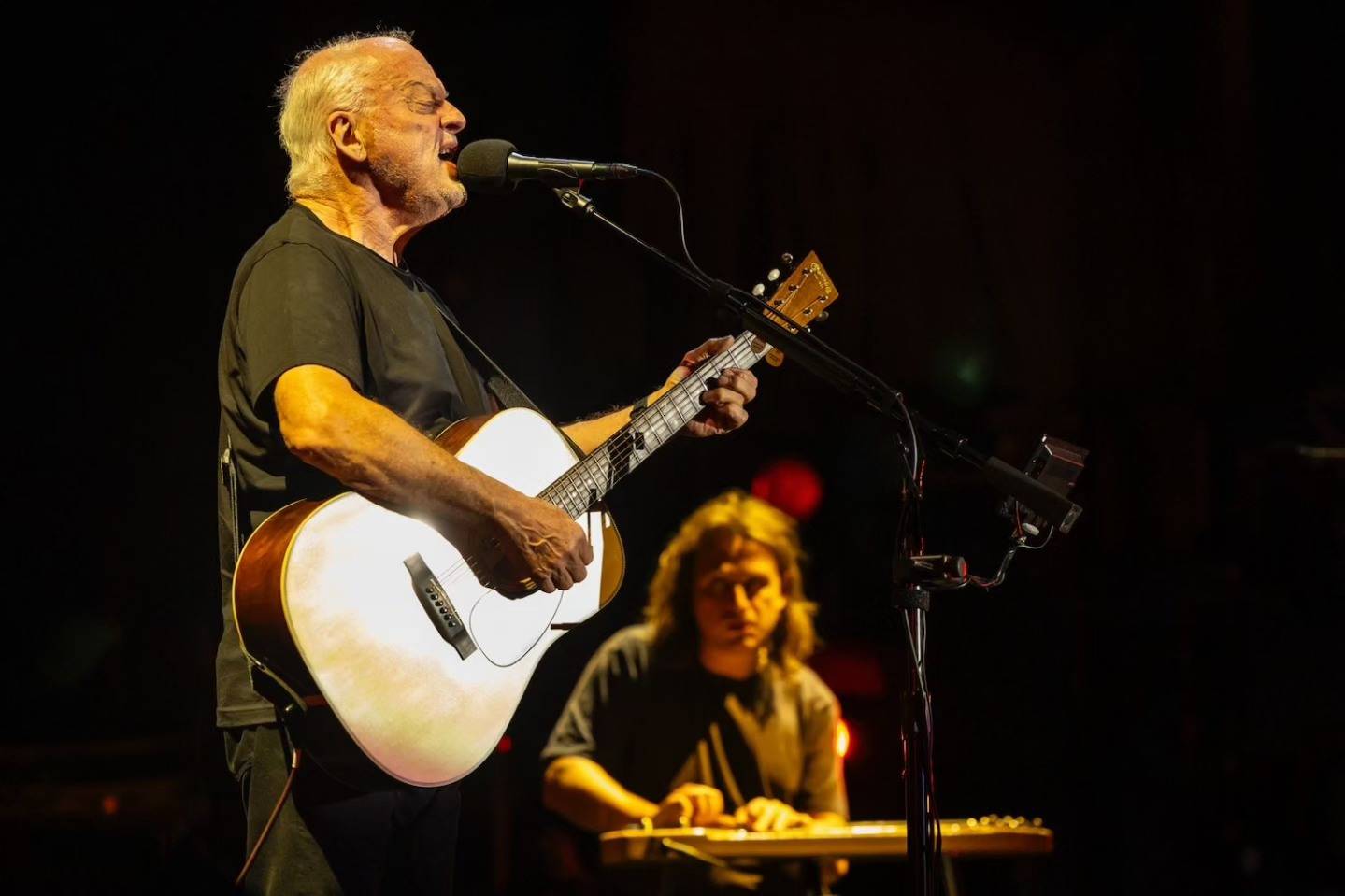 RECENZE: David Gilmour Live at the Circus Maximus – dechberoucí podívaná a balzám pro rockovou duši