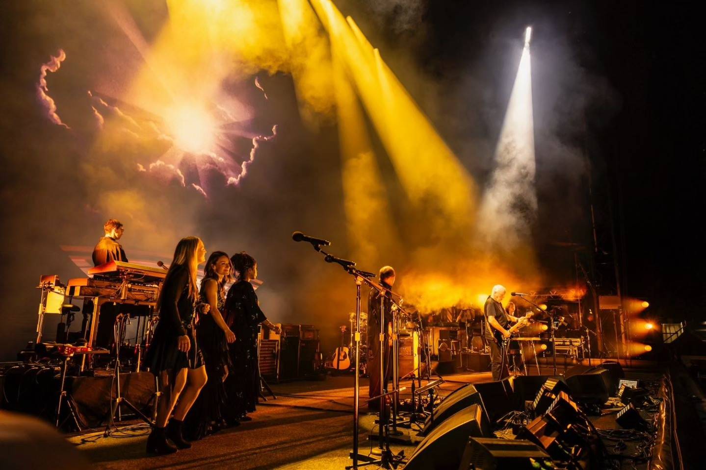 RECENZE: David Gilmour Live at the Circus Maximus – dechberoucí podívaná a balzám pro rockovou duši