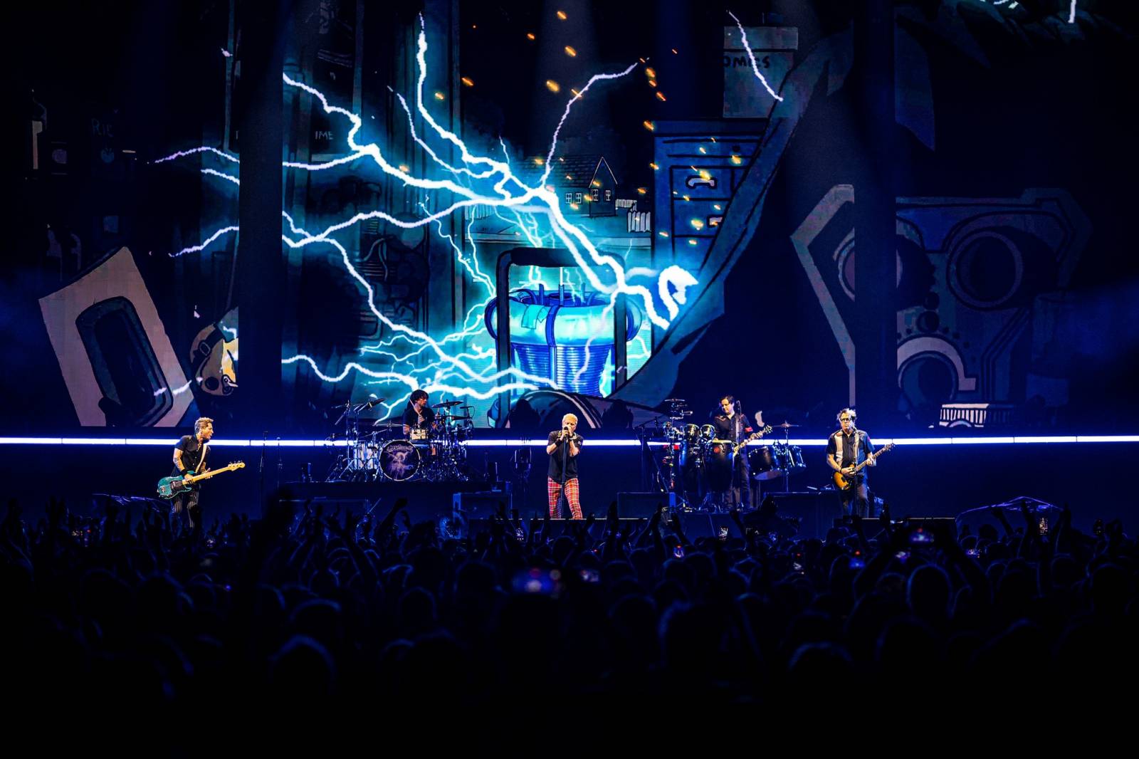 LIVE: Stále stejná písnička. Simple Plan na Výstavišti hráli na jistotu, The Offspring inovovali