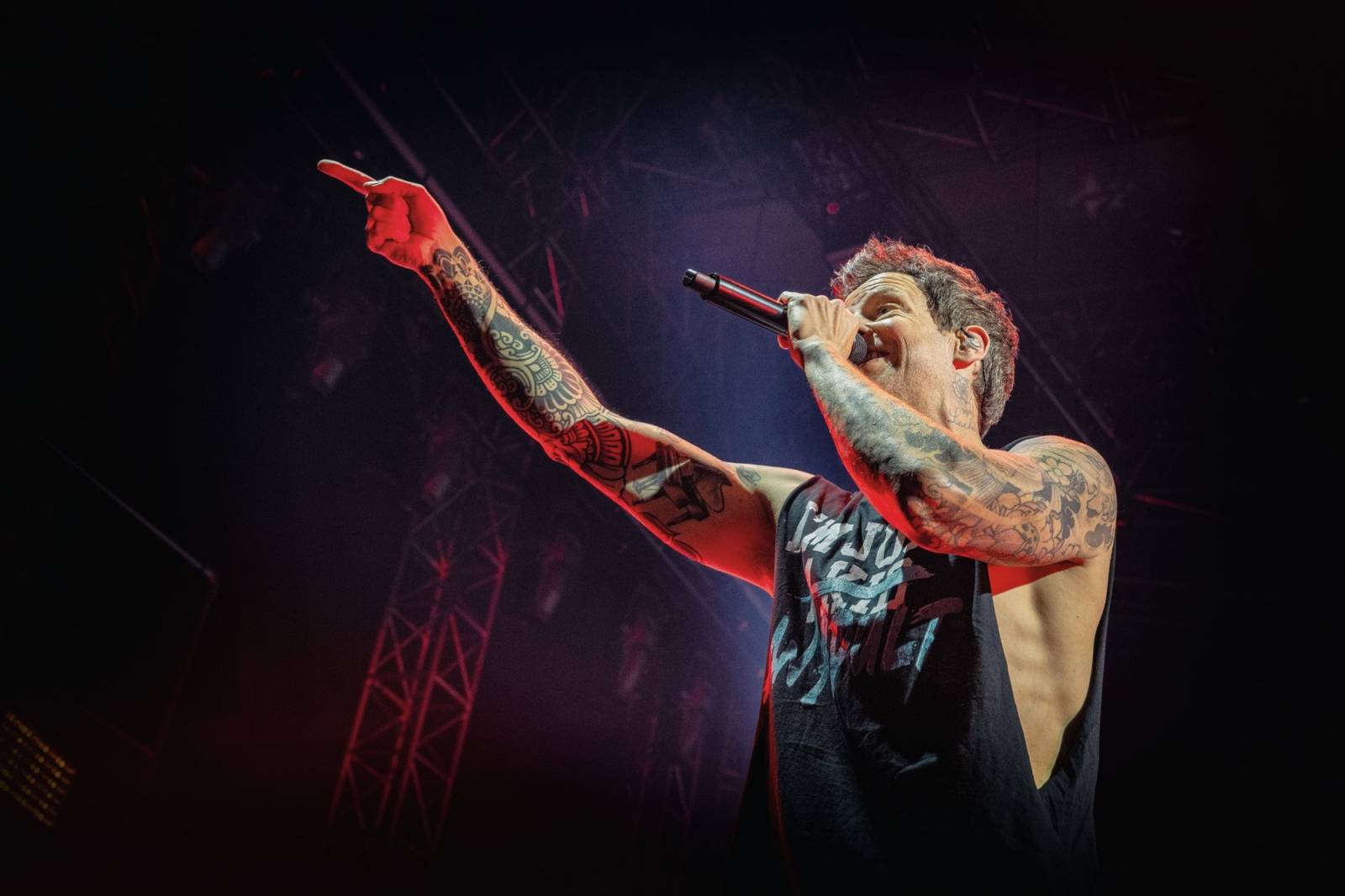 LIVE: Stále stejná písnička. Simple Plan na Výstavišti hráli na jistotu, The Offspring inovovali