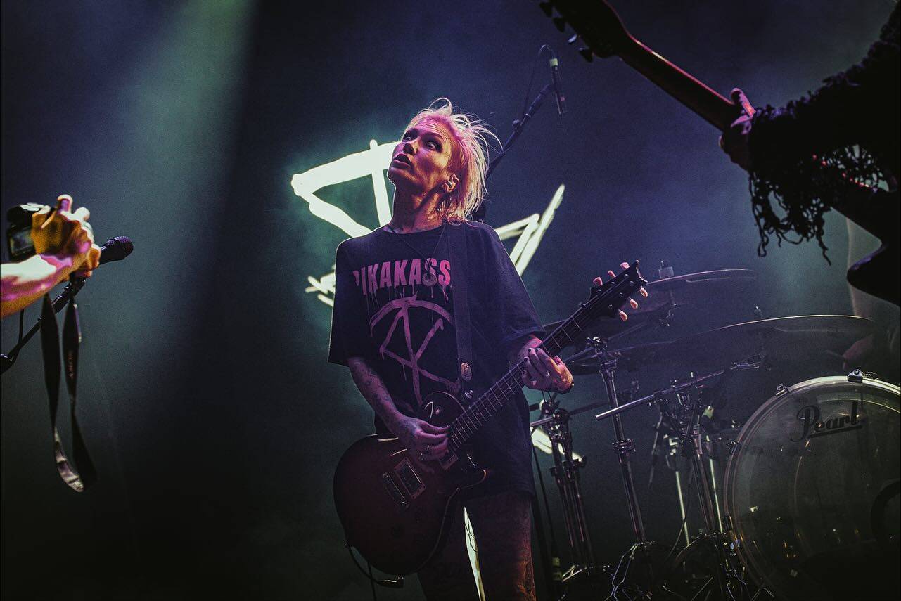 LIVE: The Rasmus smetli Sono svou pozitivní energií. V jeho ruinách rozpoutali divokou párty