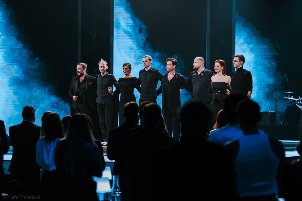 LIVE: Každý rok stejná písnička, překvapil jen Václav Noid Bárta. Český slavík fungoval opět jako prostředek reklamy