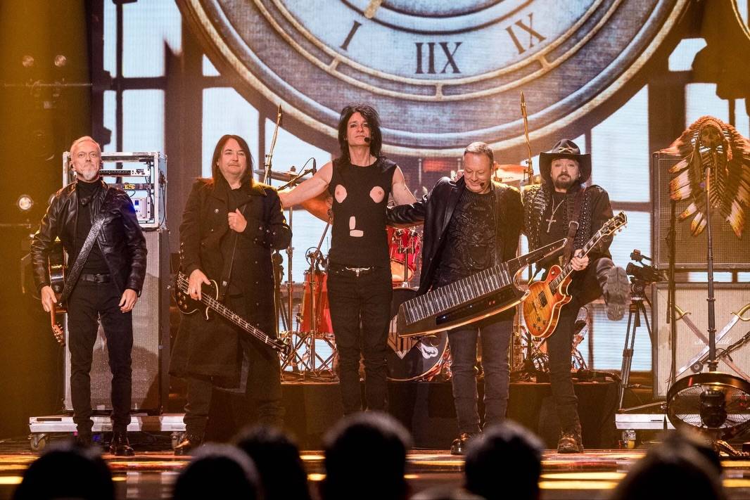 LIVE: Krása a radost a rock’n’roll. Lucie přivezla do Prahy vymazlenou show světového formátu