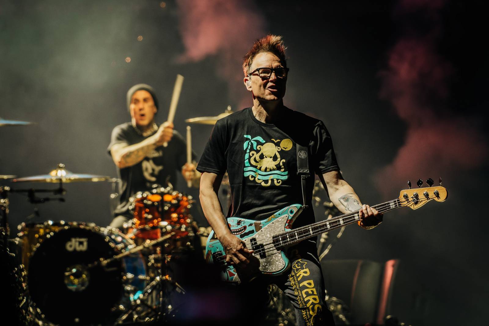 RECENZE: Mark Hoppus vzpomíná na léta nejen s blink-182 v memoárech, které berou dech