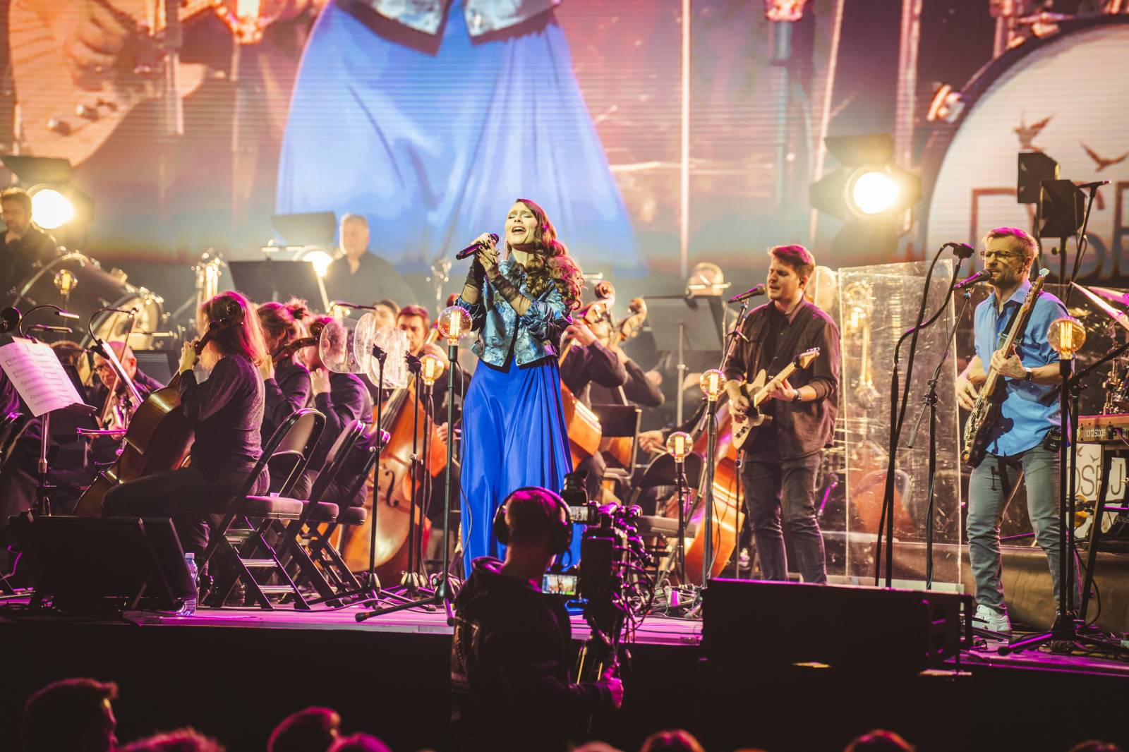 LIVE: Žádný patos, jen silné emoce. Davidovi Stypkovi se v O2 universu tleskalo vestoje