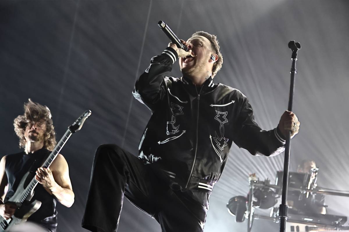 LIVE: Veslovalo se, svítilo se, řvalo se. Největší show Architects u nás se povedla