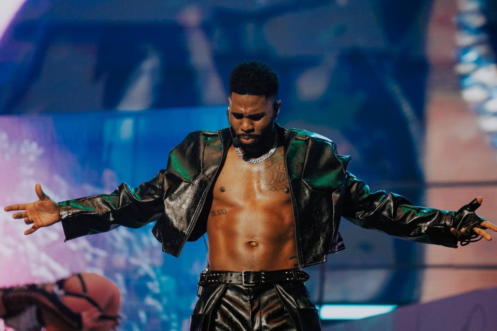 LIVE: Bombastický Jason Derulo v Praze dělal stojky a tančil a zpíval do roztrhání těla