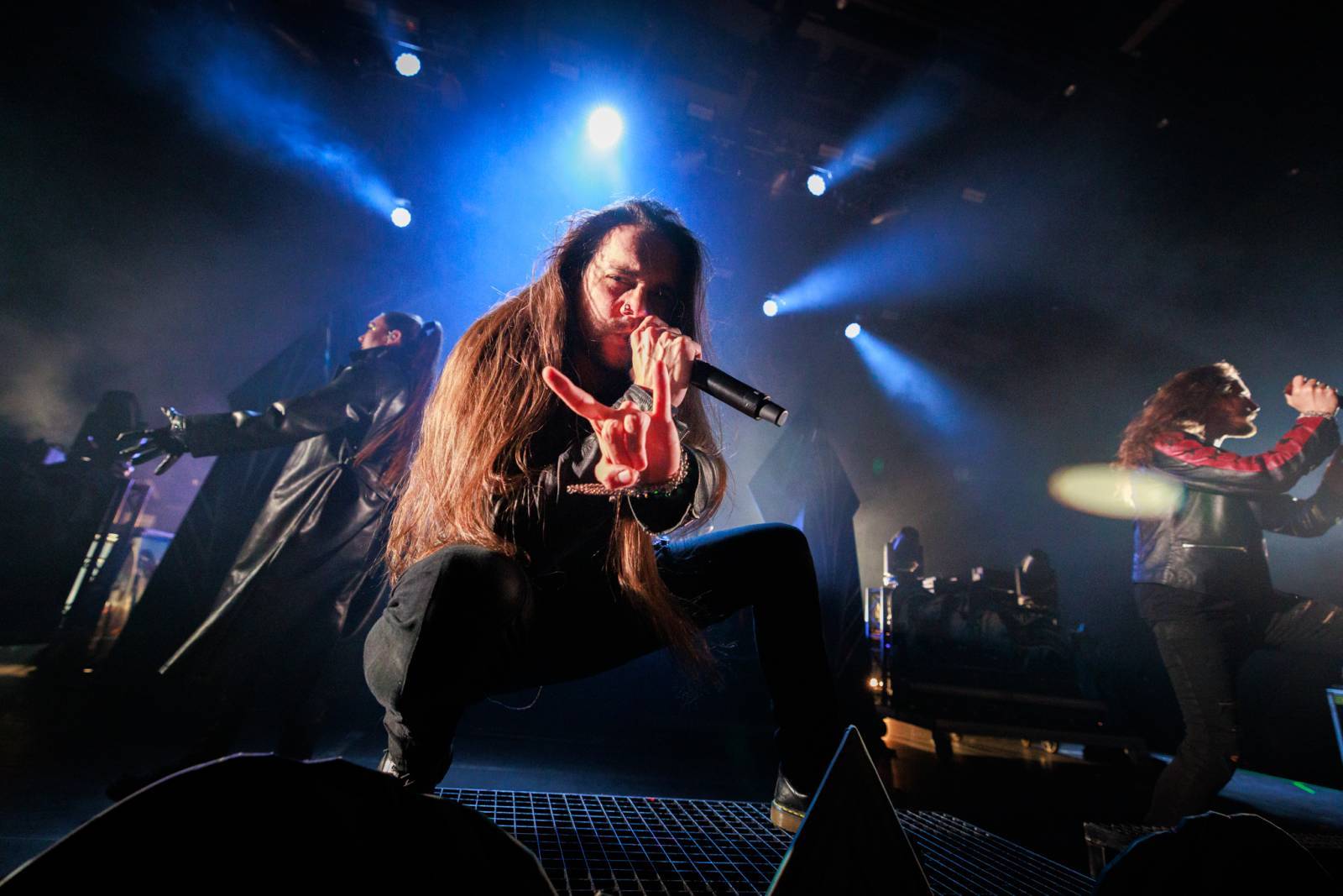 LIVE: Všechno šlape, všechno bliká. A publikum výtečné Epicy a Amaranthe pomalu stárne